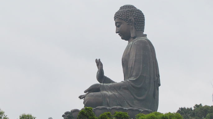 Buda en posición meditación