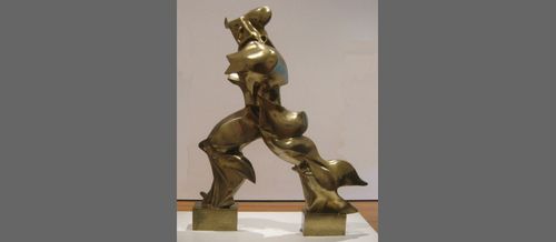 escultura futurista