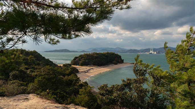 Costa de la Isla de los Conejos, en Japón