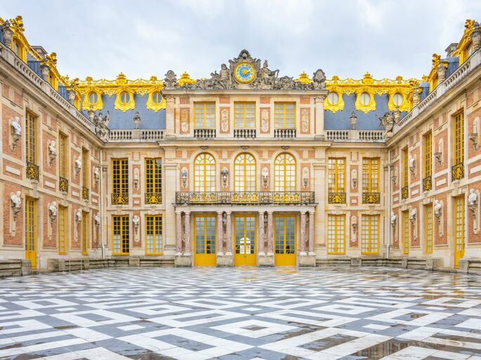 El Palacio de Versalles, Francia, como ejemplo de arquitectura barroca.